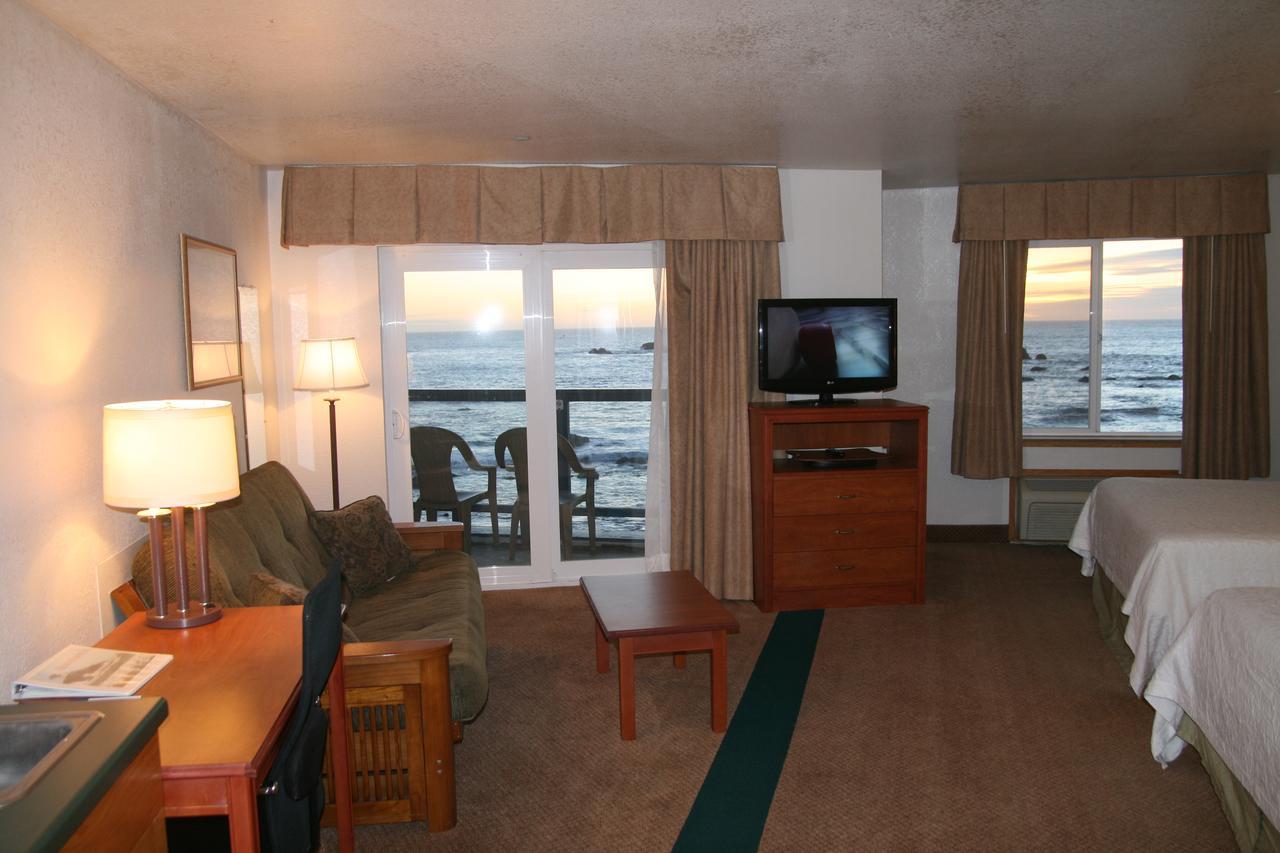 קרסנט סיטי Oceanfront Lodge מראה חיצוני תמונה