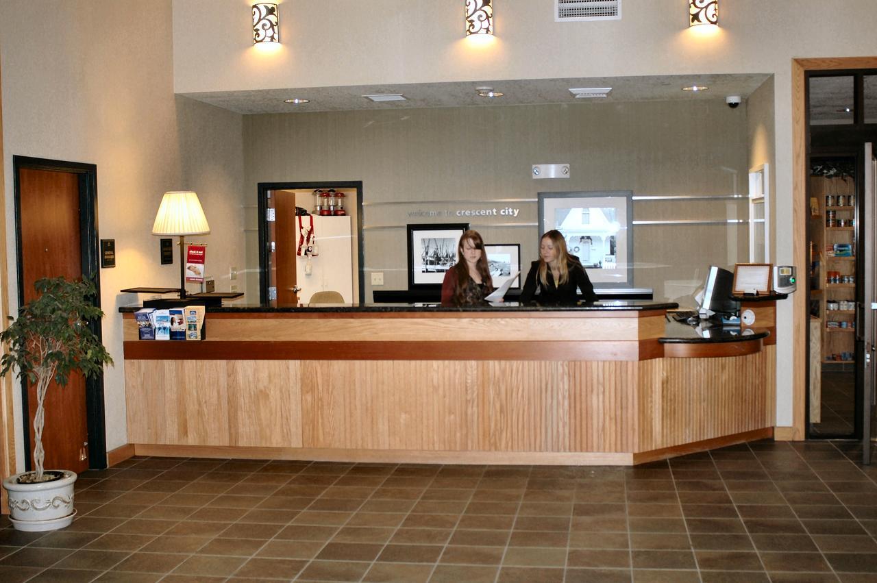 קרסנט סיטי Oceanfront Lodge מראה חיצוני תמונה